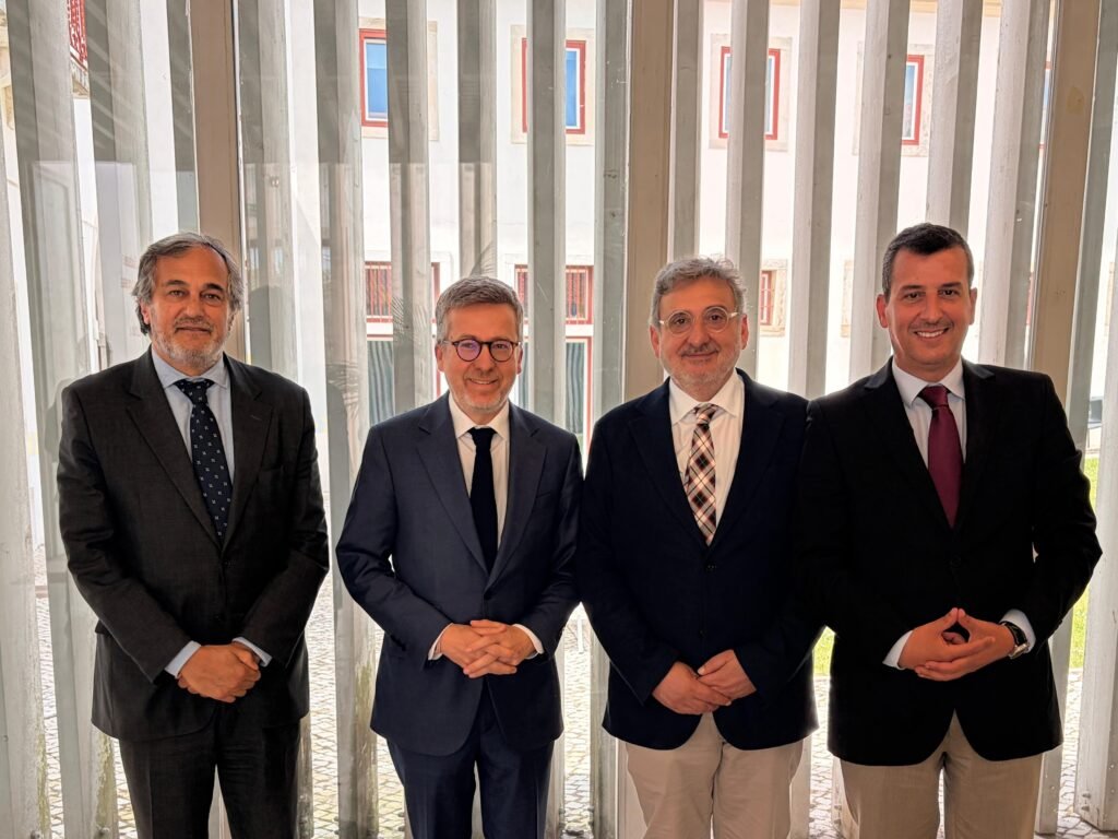 Luís Campos Ferreira assume presidência da Casa da América Latina em momento de renovação