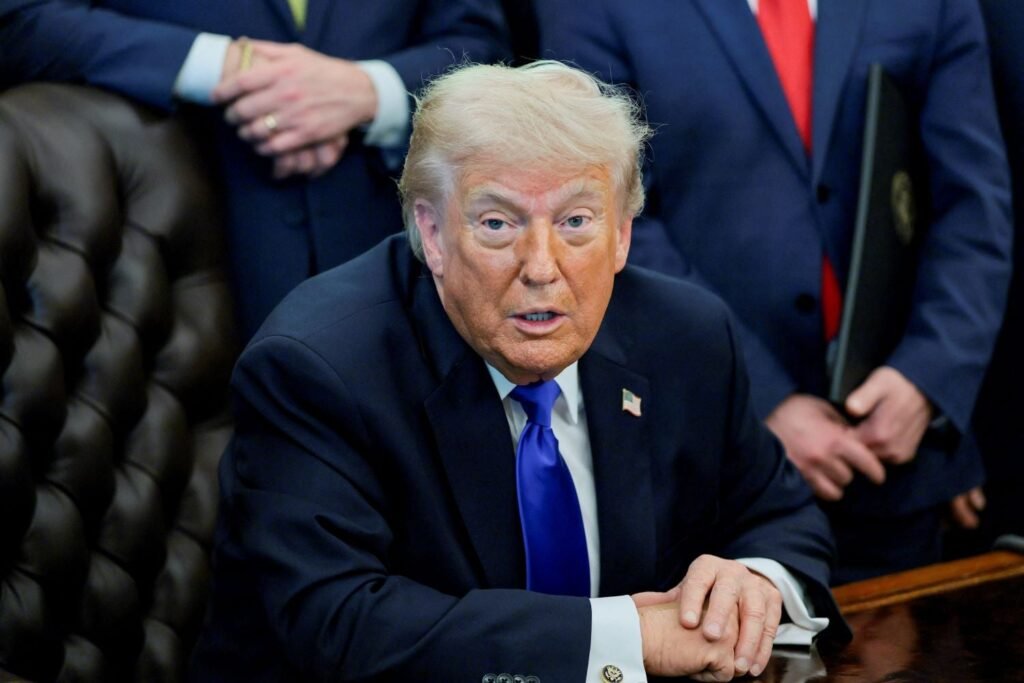 Trump afirma que negociações com o Irã são restritas enquanto tensão no Oriente Médio escala