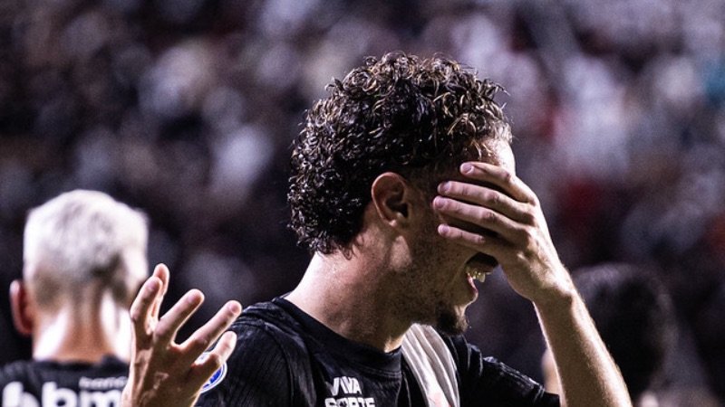 Vasco domina Olimpia em São Januário e ganha fôlego na Copa Sul-americana