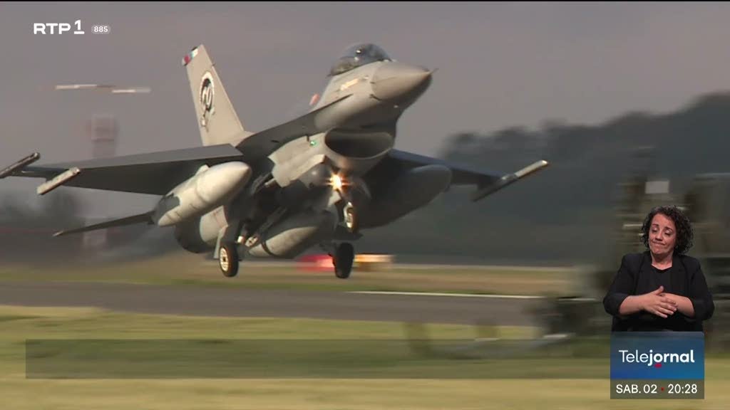 Saab estuda fabricação de componentes para caças Gripen em território português