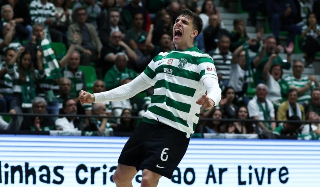 Sporting consolida hegemonia com tricampeonato nacional de andebol