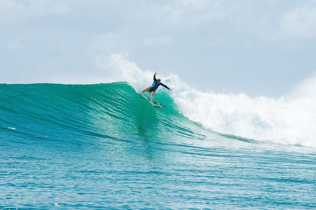 Yolanda Hopkins encerra participação no Gold Coast Pro com nono lugar