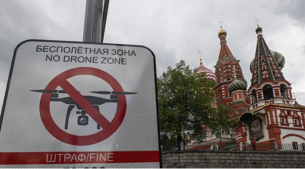 Ataque massivo de drones ucranianos deixa vítima fatal na região de Moscou