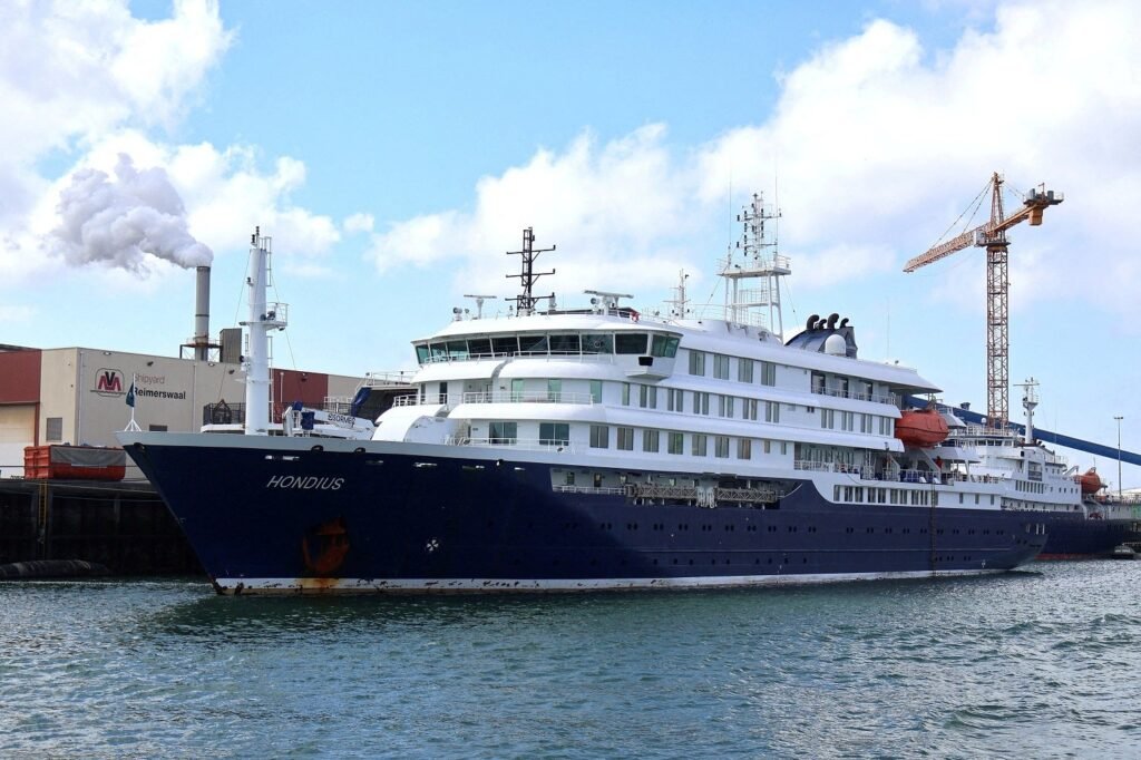 Surto de síndrome respiratória em navio de cruzeiro mobiliza autoridades em Cabo Verde