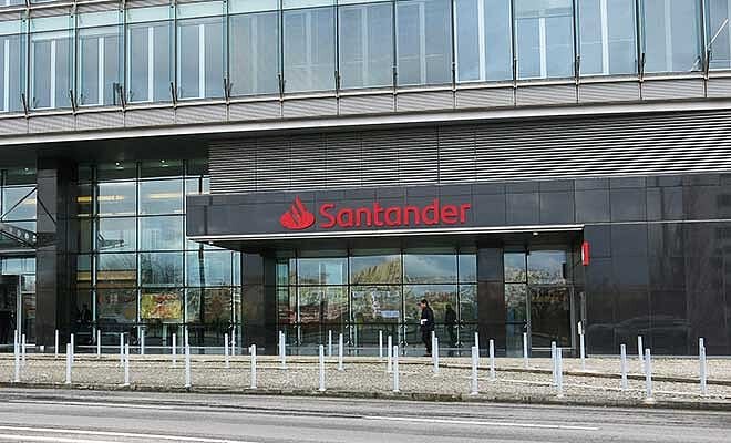 Bancos espanhóis registram lucro recorde de 10,8 bilhões de euros no início do ano