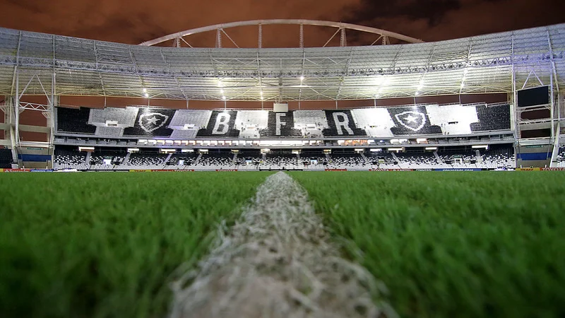Botafogo recebe Racing no Nilton Santos em duelo decisivo pela Copa Sul-americana