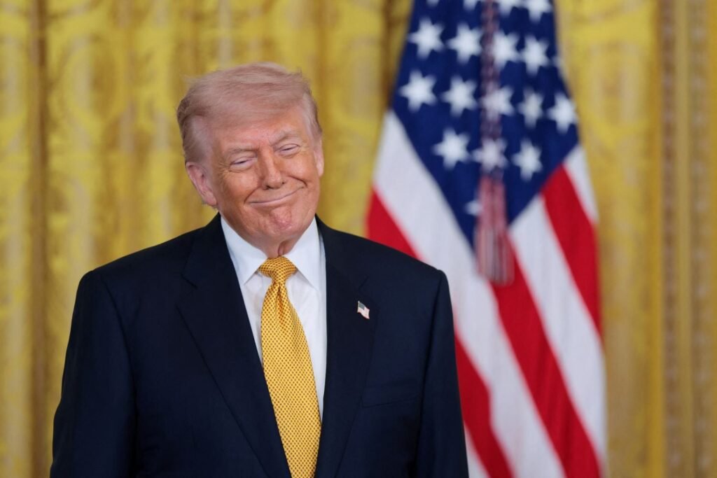 Trump sinaliza otimismo em negociações diplomáticas sobre conflito no Oriente Médio