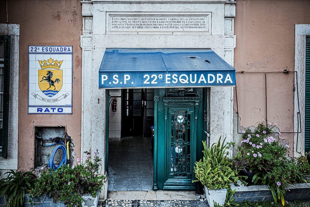 Justiça liberta dois suspeitos detidos no caso de tortura na esquadra do Rato em Lisboa