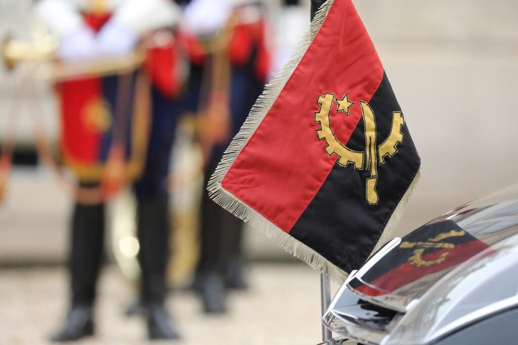 Angola descobre vala comum com 500 corpos, reacendendo memórias