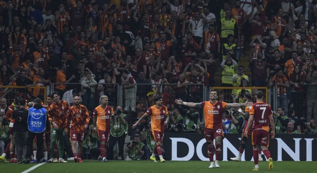 Galatasaray conquista tetracampeonato consecutivo no futebol turco
