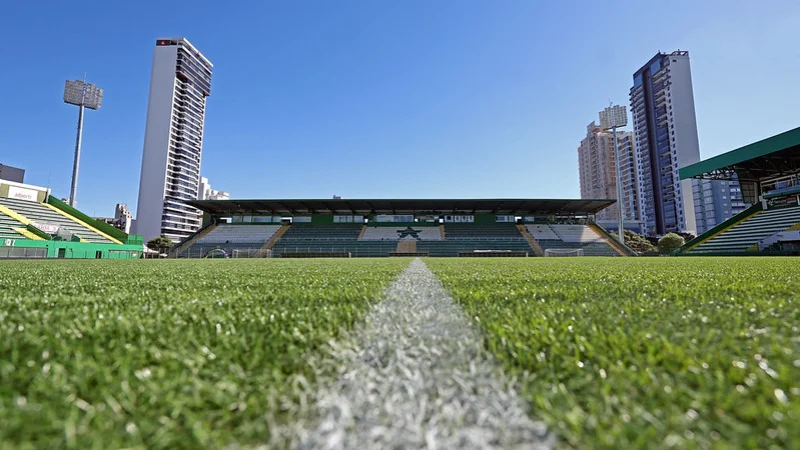 Chapecoense e Botafogo decidem vaga na Copa do Brasil na Arena Condá