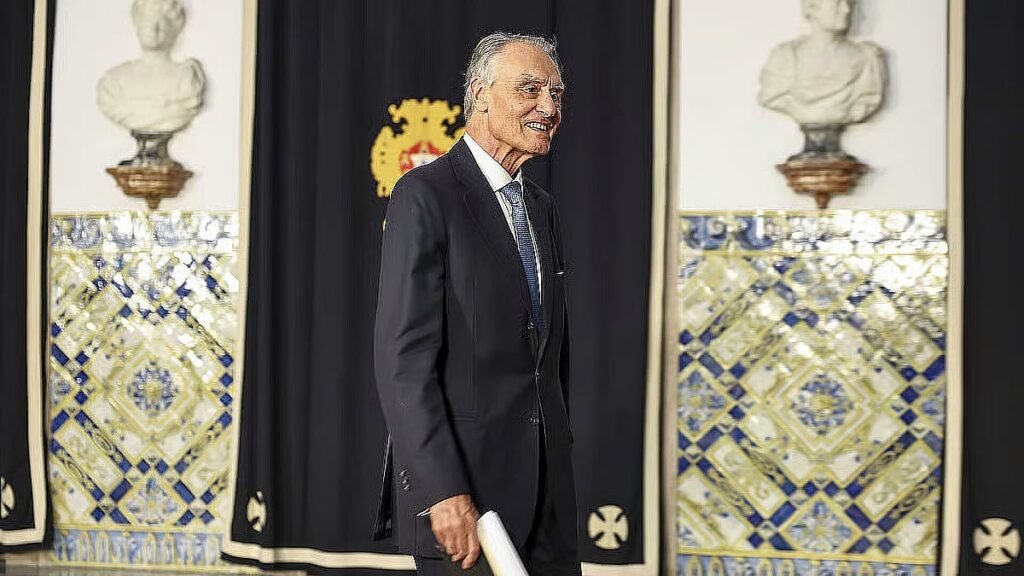 Cavaco Silva critica 'errático' Trump e defende Europa autônoma em defesa e economia