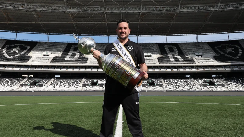 Vasco avança em negociações por Raphael Rezende para reforçar gestão de futebol