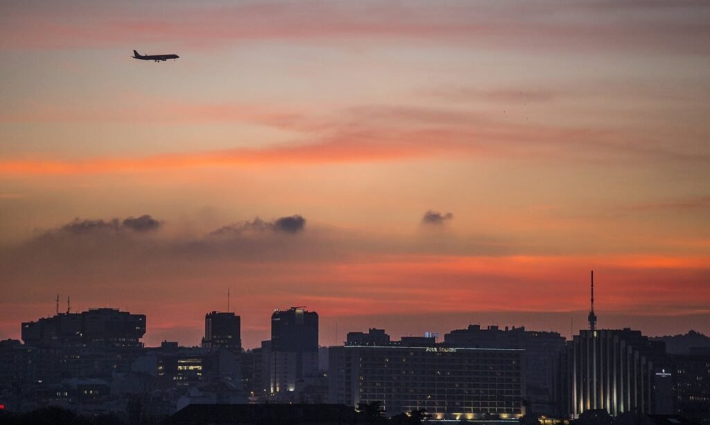 Portugal e Jordânia articulam criação de rota aérea direta entre Lisboa e Amã