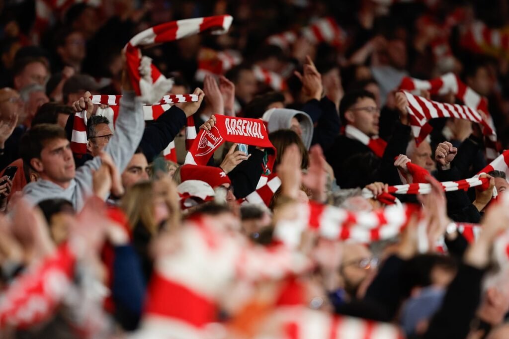 Arsenal conquista o título da Premier League após 22 anos de espera