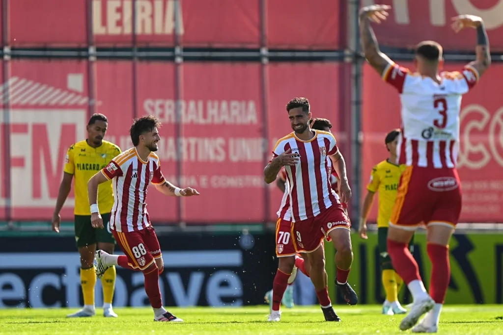 AVS surpreende moreirense e garante vaga na taça de portugal