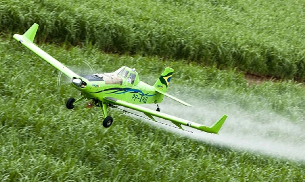 Brasil é o segundo maior importador de pesticidas proibidos na união europeia