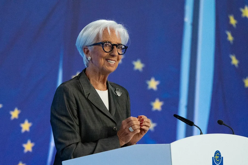 Christine Lagarde anuncia saída da presidência do Banco Central Europeu para fevereiro de 2027