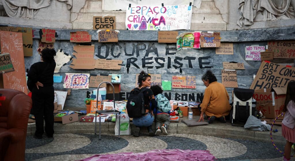 Dezenas de detidos e feridos após intervenção policial em protestos sobre habitação