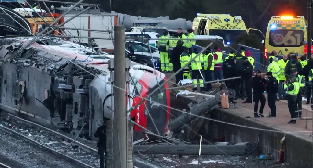 Espanha declara luto de três dias após acidente de trem com 69 mortos