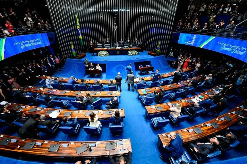 Fim da escala 6x1 no Senado: veja o que muda na jornada de trabalho e prazos