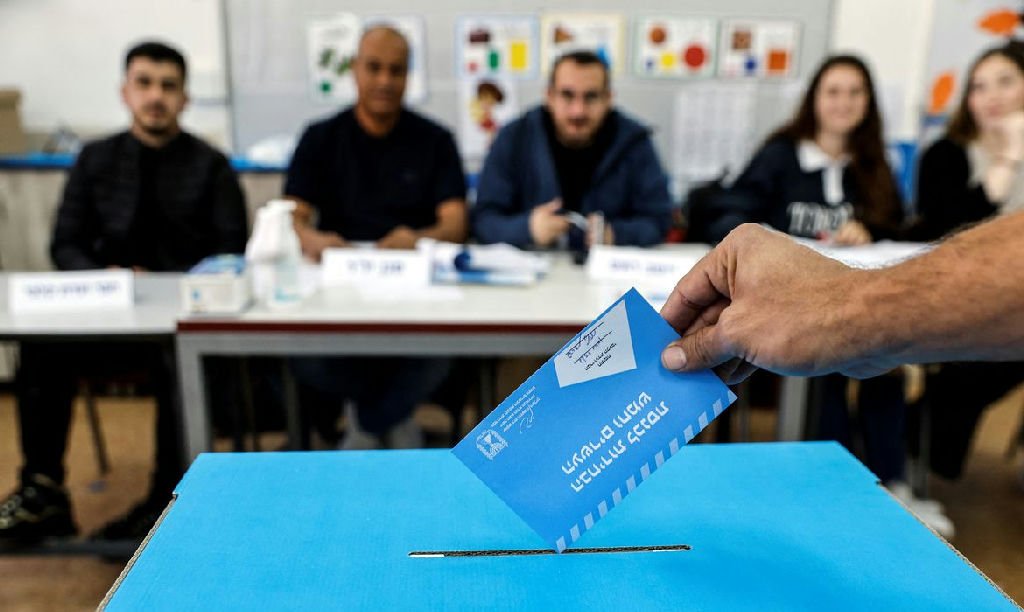 Impasse político em Israel coloca futuro de Netanyahu nas mãos dos partidos árabes