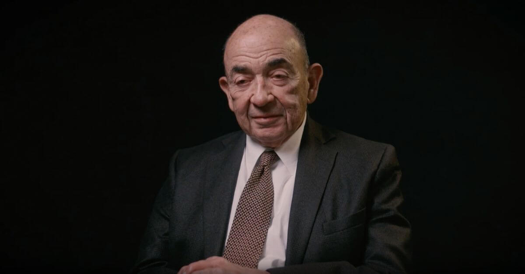 Juiz americano Alvin Hellerstein morre aos 92 anos em Nova York