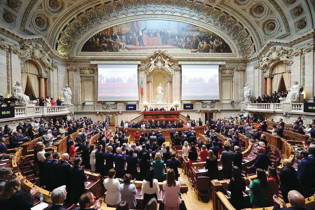 Partido livre pede debate parlamentar urgente sobre crise na habitação
