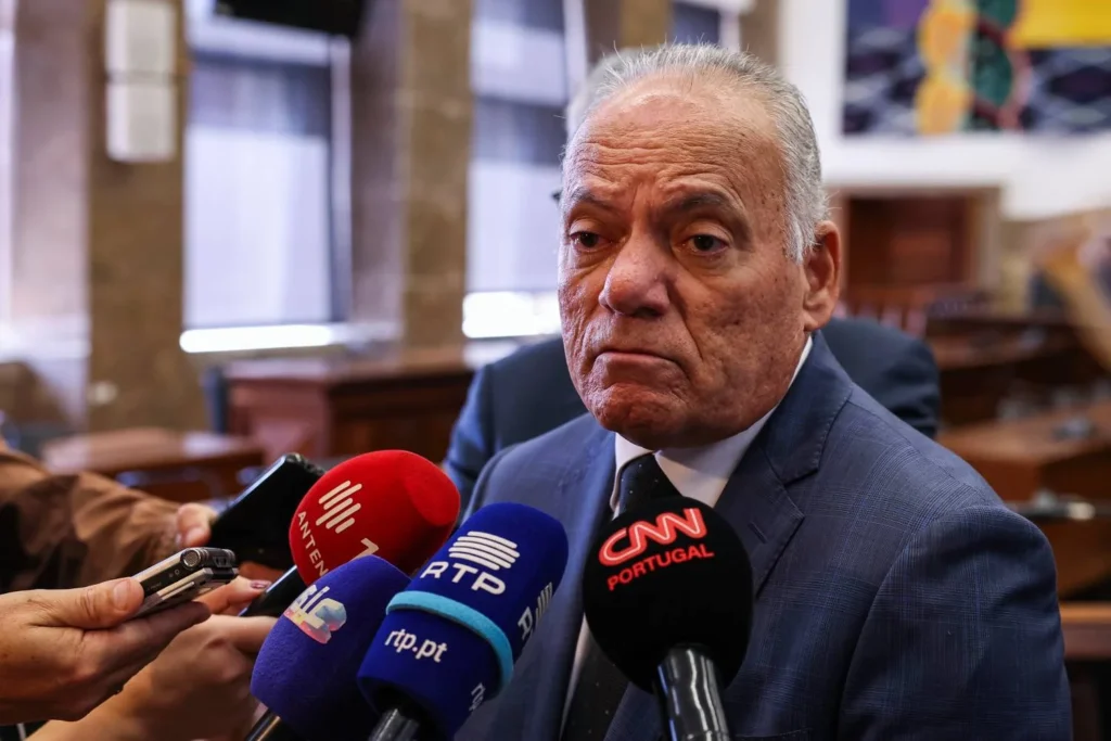 Procurador-geral da República afasta desafio ao Parlamento sobre lei de manifestações