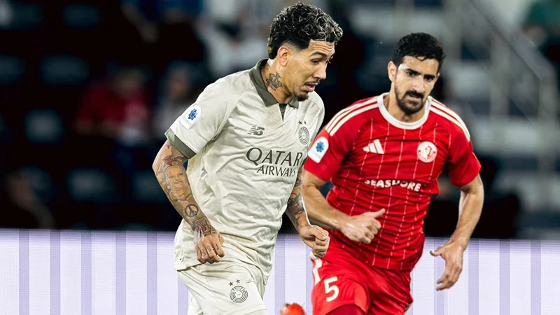 Roberto Firmino brilha, Al Sadd goleia e assume a liderança no Catar