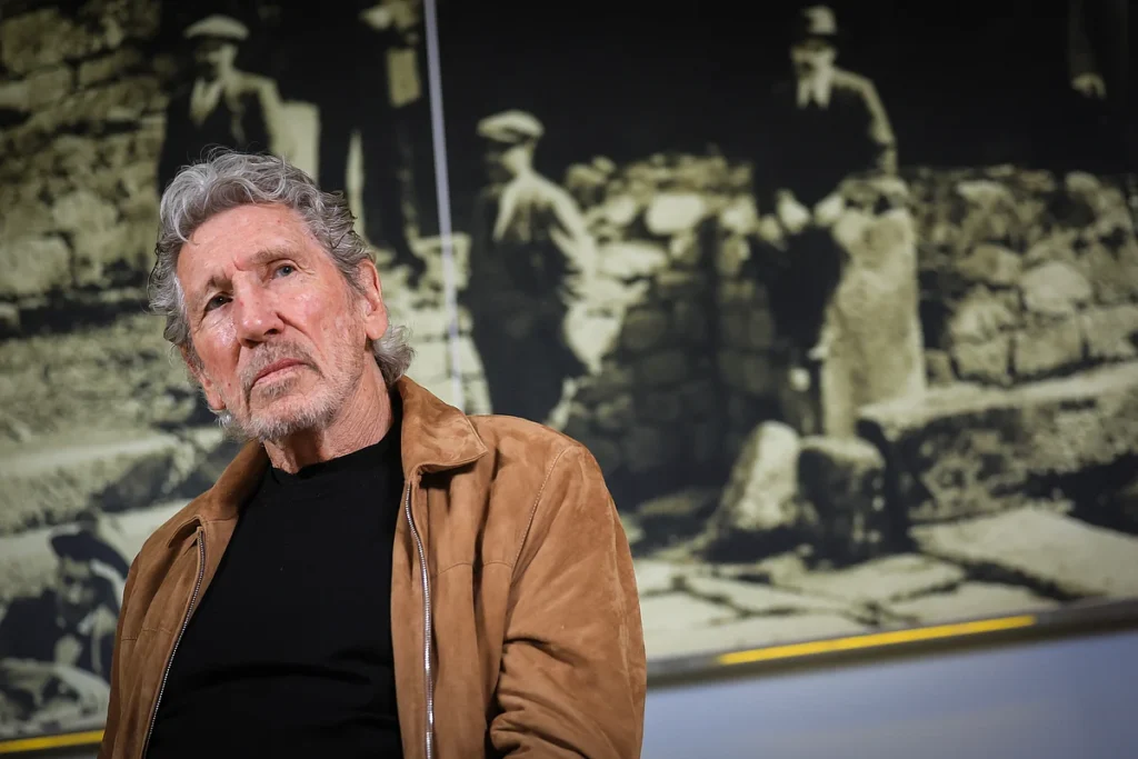 Roger Waters aponta insurreição na Europa e defende causa palestiniana em Portugal
