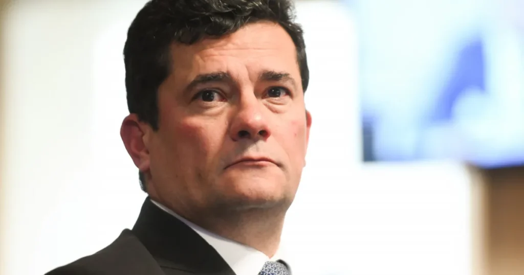 Saída de Flávio do Brasil é compreensível para Sergio Moro