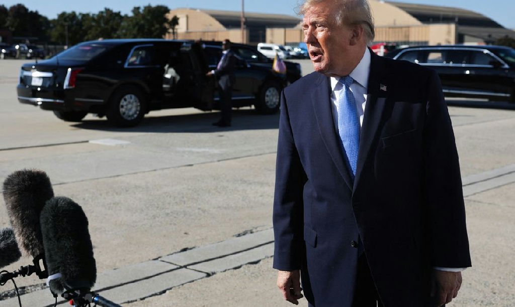 Trump descarta envolvimento após carta de Flávio Bolsonaro e confirma visto