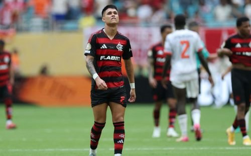 2025-06-29t220915z_1602410714_up1el6t1pjdop_rtrmadp_3_soccer-club-fla-fcb.jpg