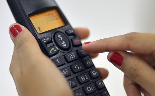 905168-telefone20fixo208.jpg