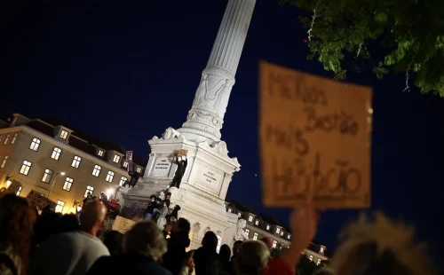 Aproveitamento político da extrema-direita em protestos na Europa