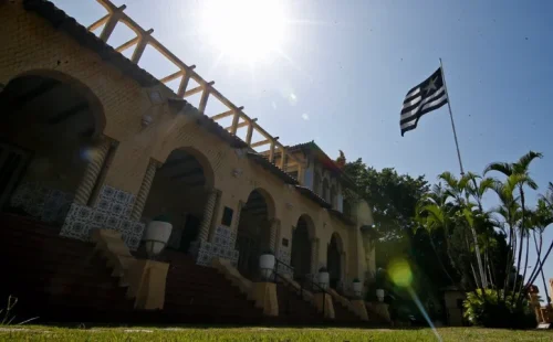 Botafogo associativo tem cinco dias para comprar 49% da SAF após recusa da Eagle Bidco
