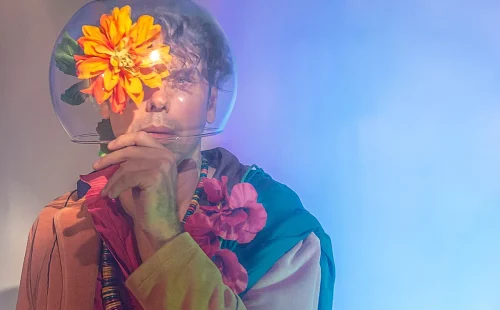 Cantor Dani mãe leva novo álbum para Lisboa antes de turnê na Itália
