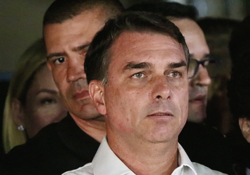 Chanceler da Argentina nega cobrança do Brasil sobre trajeto de Flávio Bolsonaro