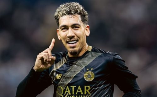 Com gol de Roberto Firmino, Al Sadd goleia o Shahaniya por 4 a 0 e assume a ponta no Catar