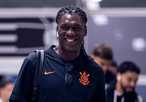 Corinthians corre contra o tempo para registrar Seedorf diante do Vasco