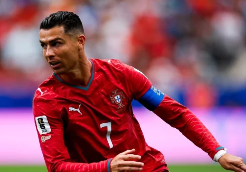 Cristiano Ronaldo recebe suspensão de trinta dias da federação portuguesa