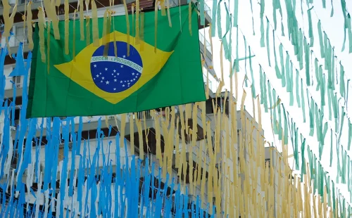 Diferenças culturais e linguísticas entre Brasil e Portugal geram mal-entendidos