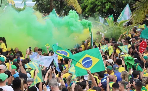 Eleições no Brasil: milhões decidem segundo turno entre Lula e Flávio Bolsonaro