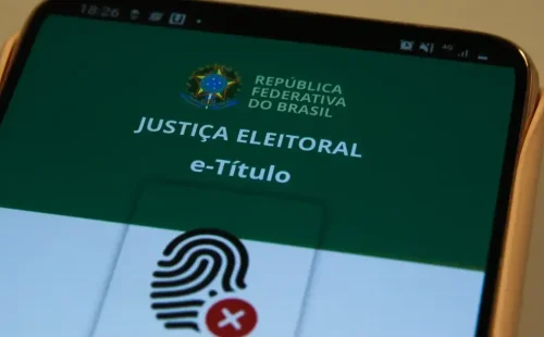 Eleitor pode usar e-título para conferir seção de votação no segundo turno de 2026