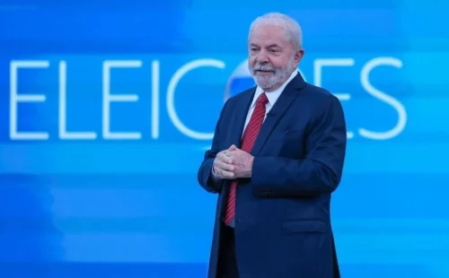 Equipe de Lula articula checagem ao vivo no debate da Globo para rebater fake news