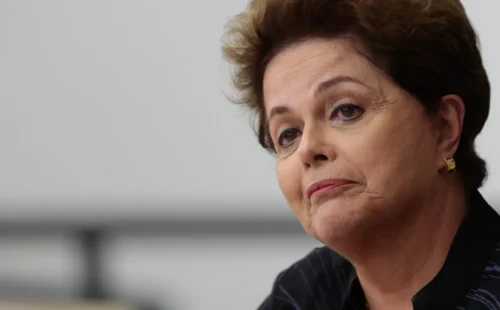 Ex-presidente Dilma Rousseff receberá indenização mensal por perseguição na ditadura
