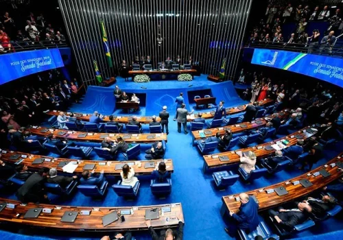 Fim da escala 6x1 no Senado: veja o que muda na jornada de trabalho e prazos