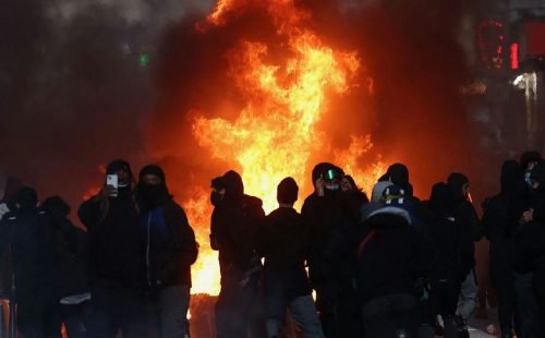 França contabiliza prejuízos e enfrenta novas cenas de tensão após onda de protestos