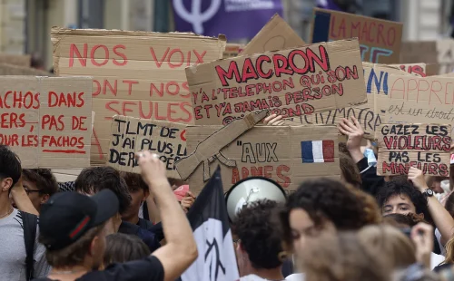 França registra dezenas de prisões em novos protestos contra a alta do custo de vida